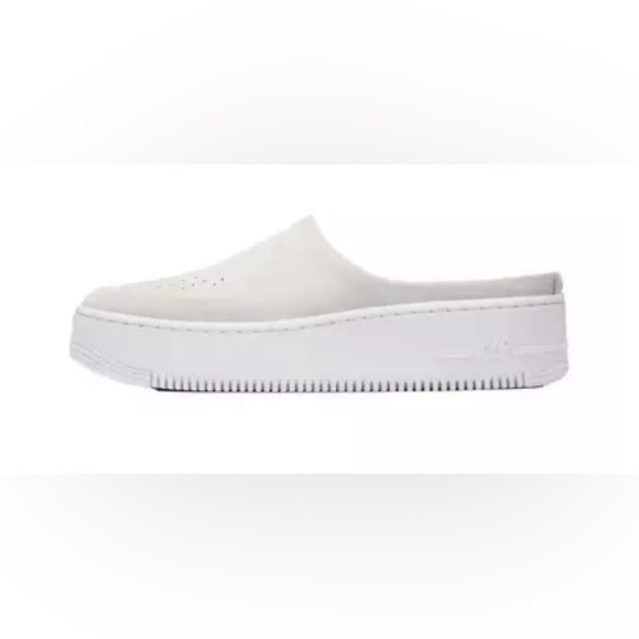 NIKE
WOMEN'S AIR FORCE 1
LOVER XX - OFF
WHITE/LIGHT SILVER Size 10 NWOT - Picture 2 of 7